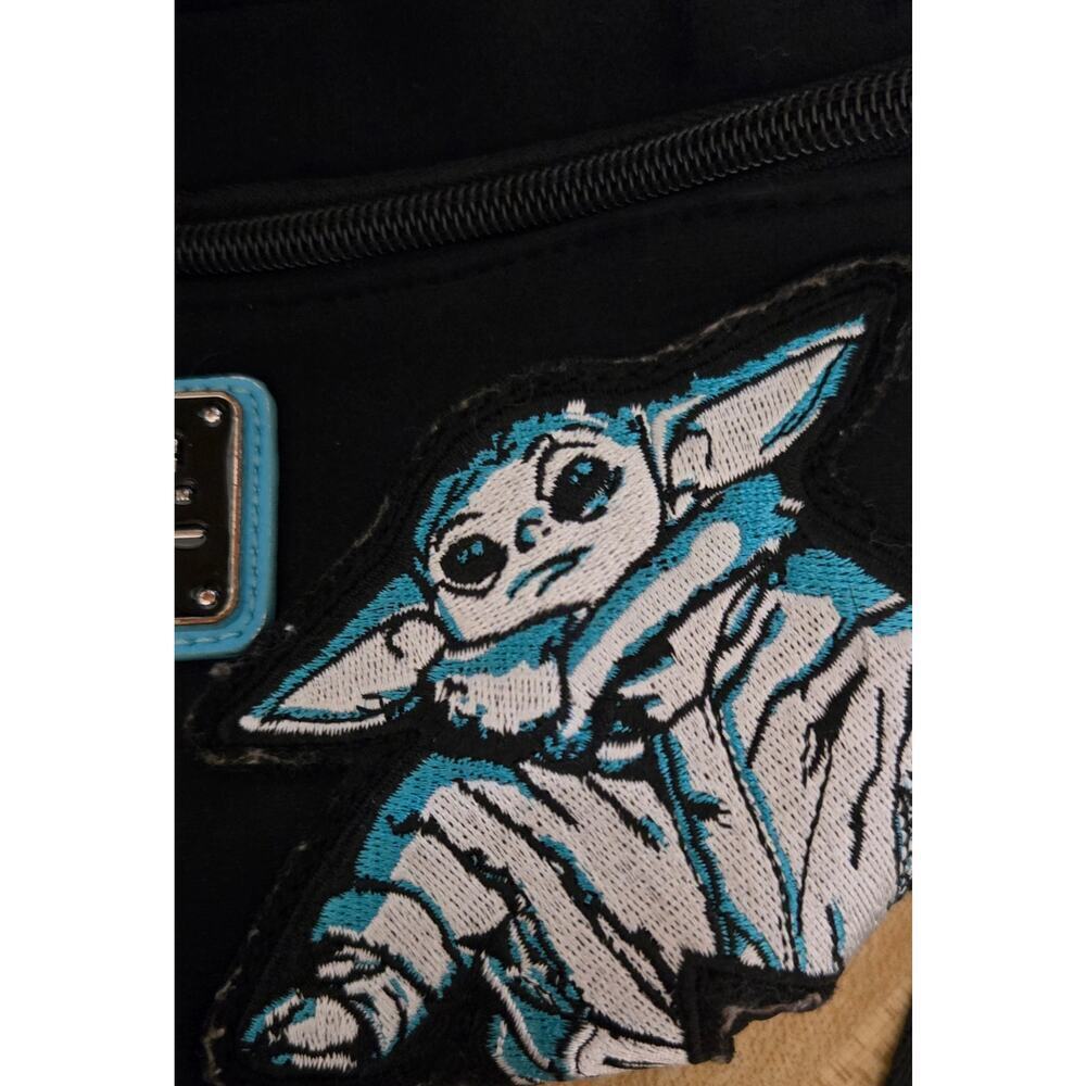 Loungefly The Mandlorian the Child Grogu Star Wars Fanny Pack - Picture 7 of 9